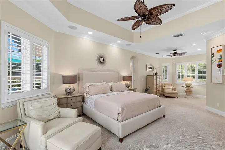 4661  Idylwood  LN, Naples, FL 34119