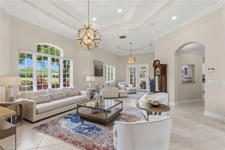 4661  Idylwood  LN, Naples, FL 34119