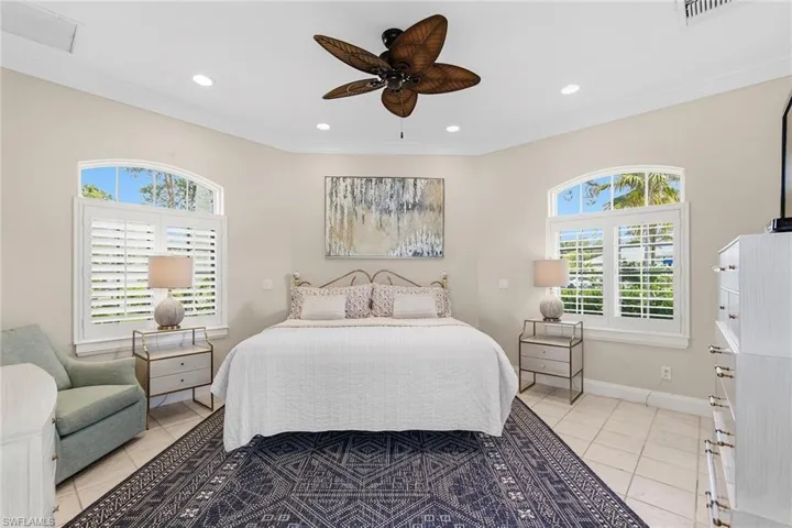 4661 Idylwood Ln, Naples, Florida 34119