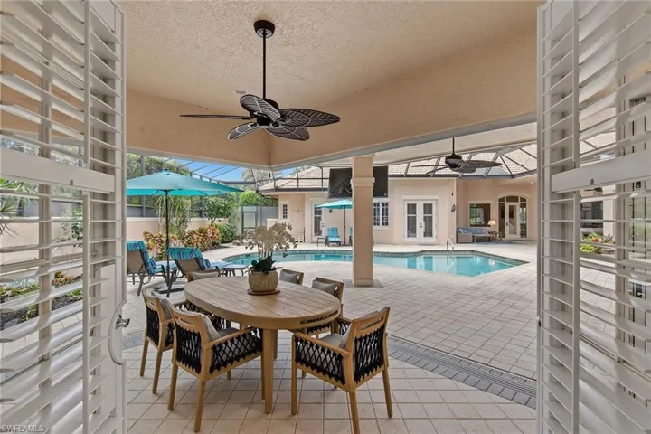 4661  Idylwood  LN, Naples, FL 34119