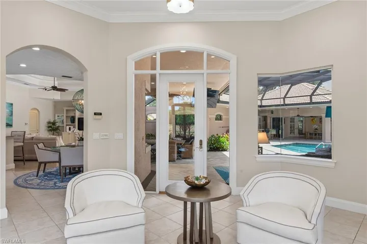 4661  Idylwood  LN, Naples, FL 34119