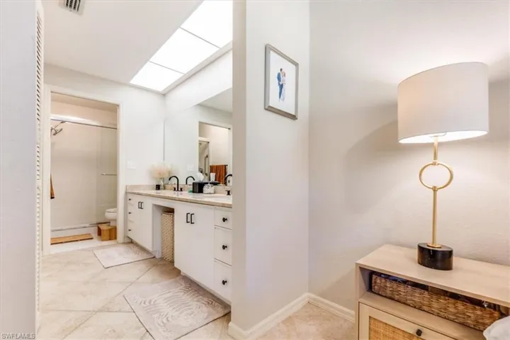 871  Tanbark  DR, Naples, FL 34108