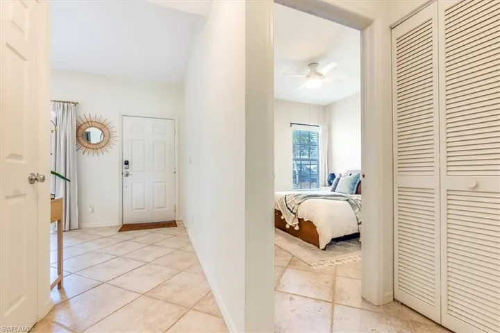 871  Tanbark  DR, Naples, FL 34108