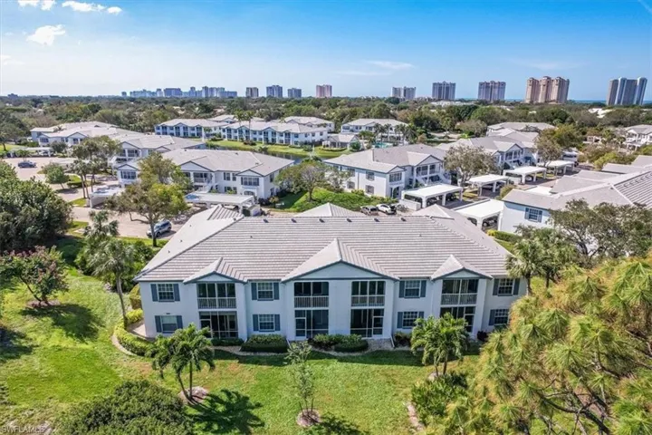 871  Tanbark  DR, Naples, FL 34108