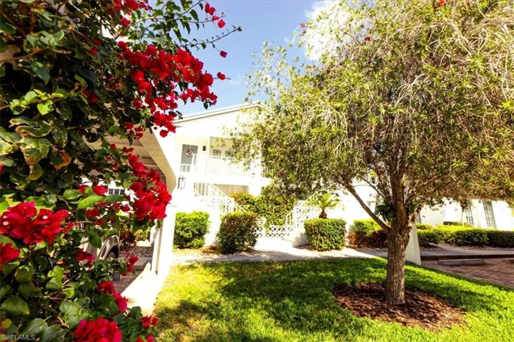 871  Tanbark  DR, Naples, FL 34108