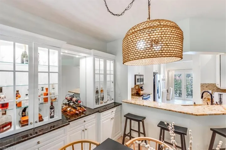 871  Tanbark  DR, Naples, FL 34108