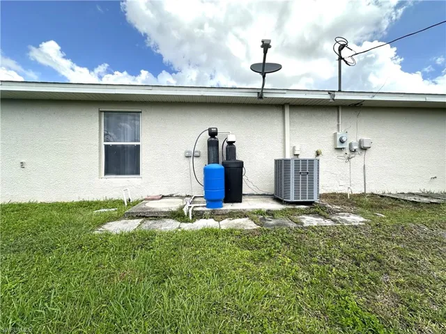 688  Homestead S RD, Lehigh Acres, FL 33974