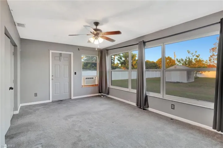 14 Illinois Rd, Lehigh Acres Fl 33936