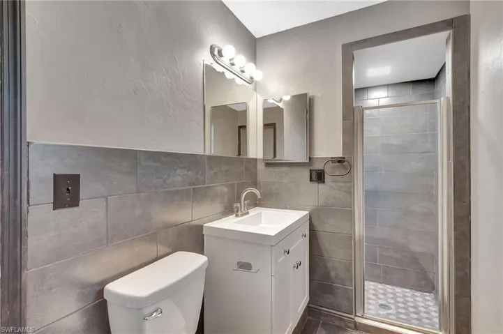 14 Illinois Rd, Lehigh Acres Fl 33936