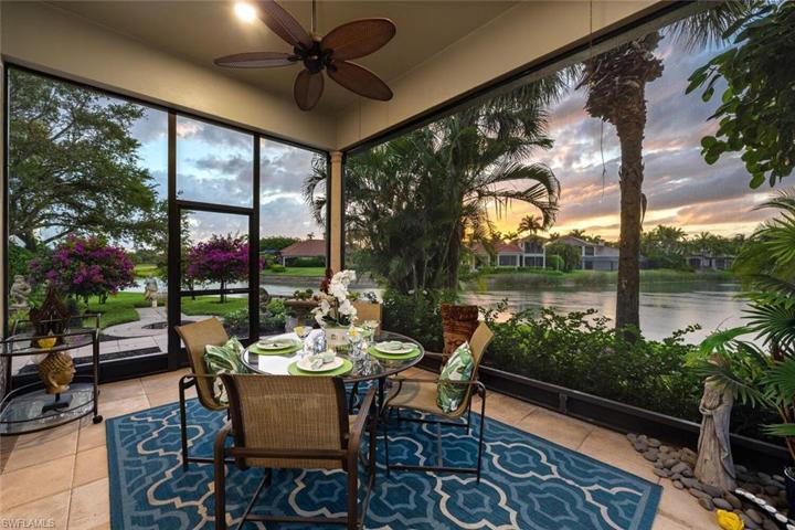 Dining al fresco in your screened-in lanai, is the perfect way to enjoy the fabulous sunsets!