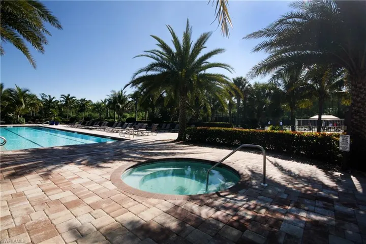 Pool & Spa