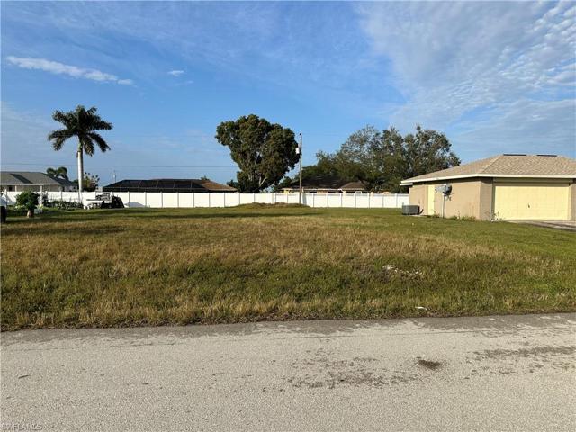 1627 SE 21st  ST, CAPE CORAL, FL 33990