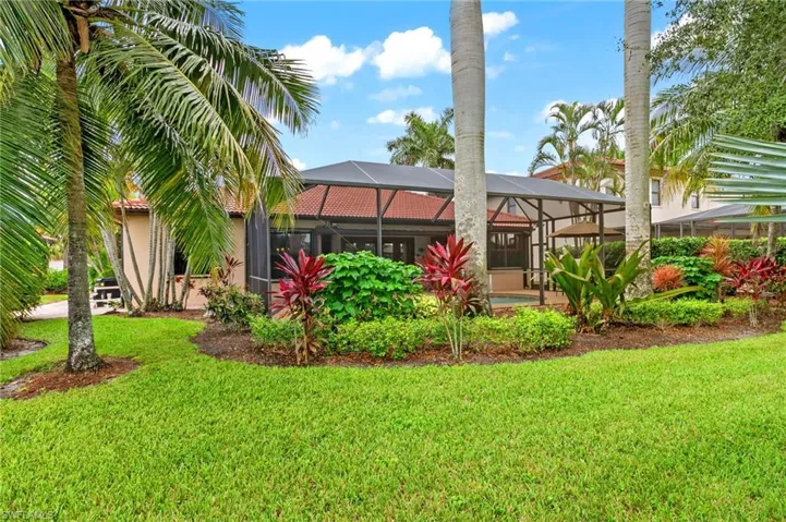 3828  Ruby  WAY, Naples, FL 34114