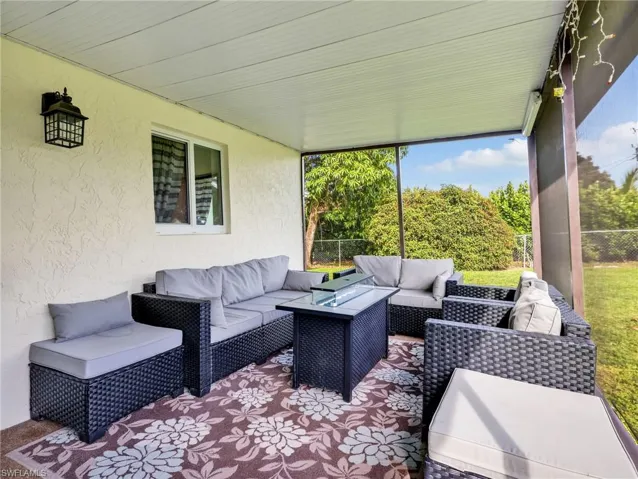 5512 25th Pl Sw, Naples, Florida 34116