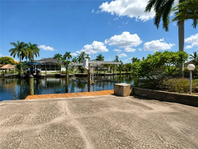 1709 Se 44th St, Cape Coral, Florida 33904