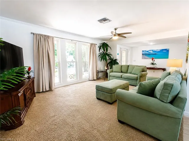 1709 Se 44th St, Cape Coral, Florida 33904