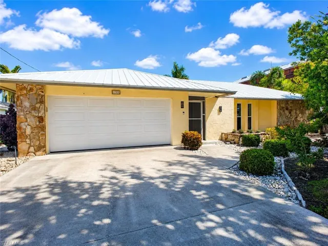 1709 Se 44th St, Cape Coral, Florida 33904