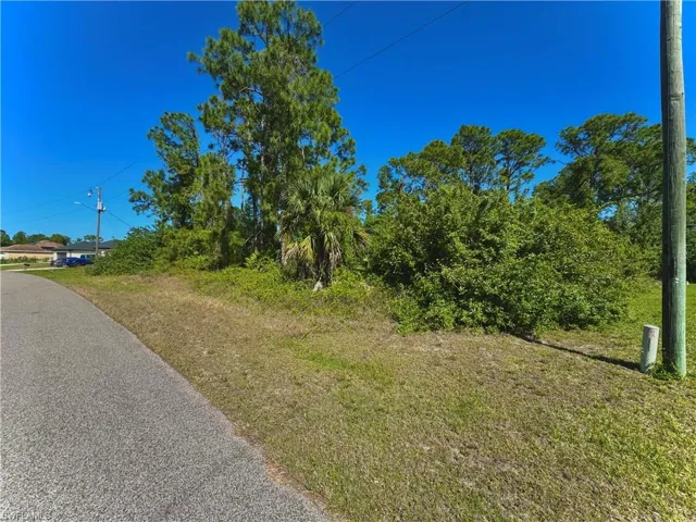 2612 Helen Cir, Lehigh Acres Fl 33971