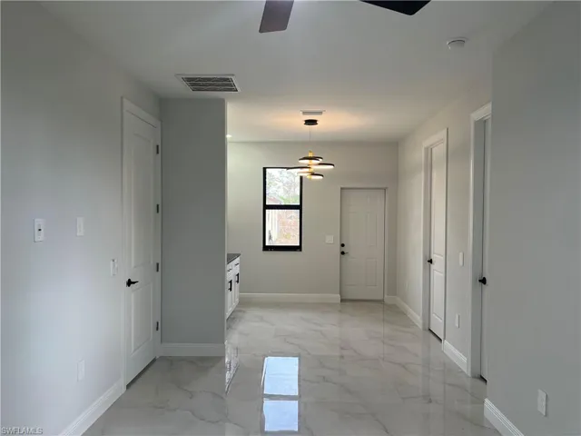 In-law/Efficiency room