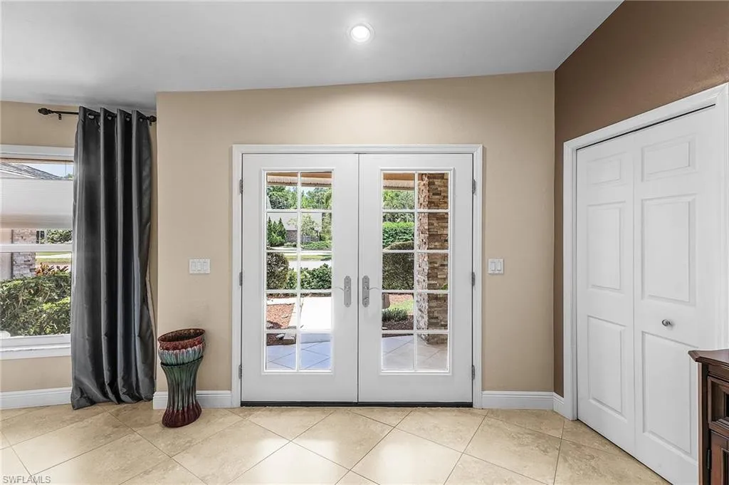813 Saint Andrews BLVD, Naples, FL 34113,225045819