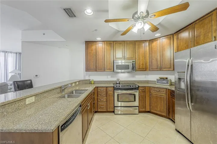 5781  Cape Harbour  DR, Cape Coral, FL 33914