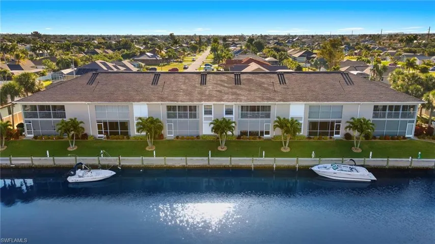 Canal Front Complex