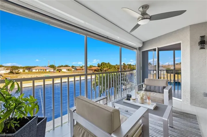 Screened Porch/Canal View