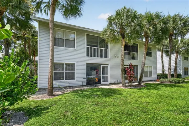 1915 Courtyard Way 202, Naples, Florida 34112