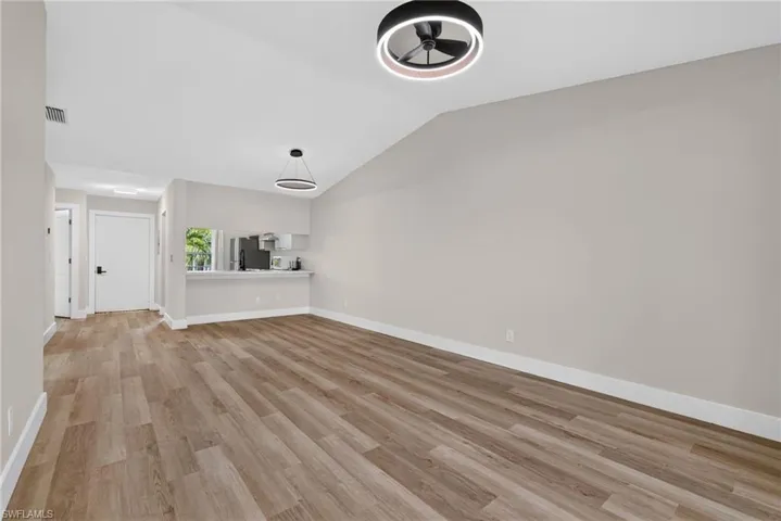 1915 Courtyard Way 202, Naples, Florida 34112