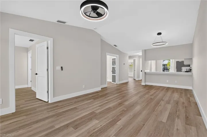 1915 Courtyard Way 202, Naples, Florida 34112