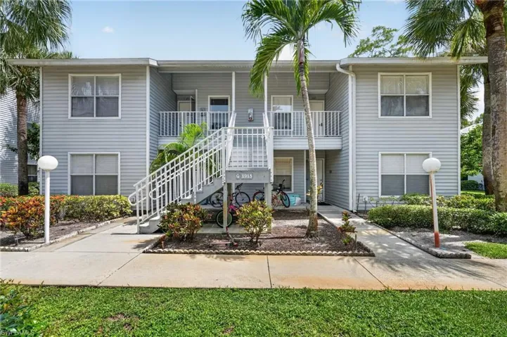 1915 Courtyard Way 202, Naples, Florida 34112