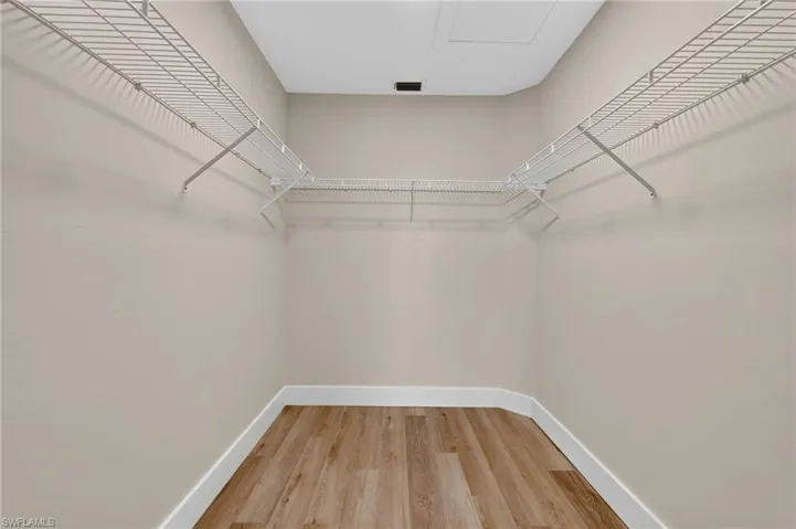 1915 Courtyard Way 202, Naples, Florida 34112