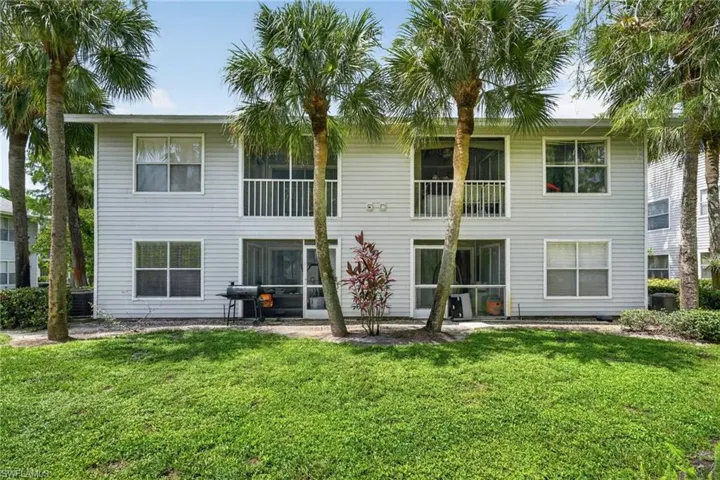 1915 Courtyard Way 202, Naples, Florida 34112