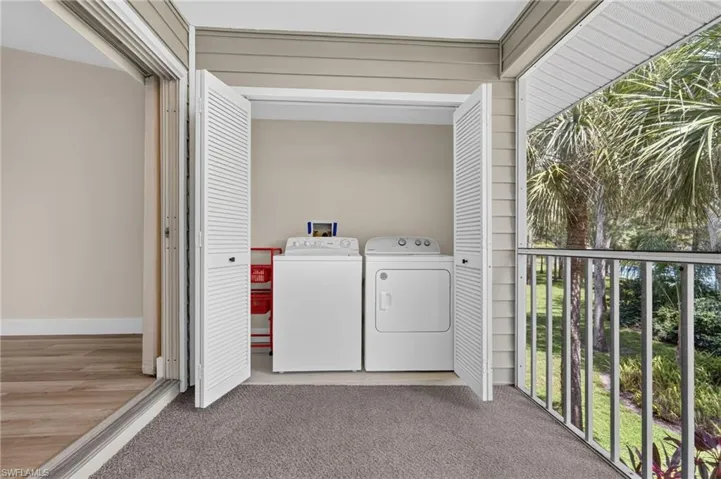 1915 Courtyard Way 202, Naples, Florida 34112