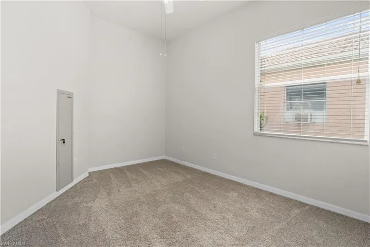Den/ 3rd room