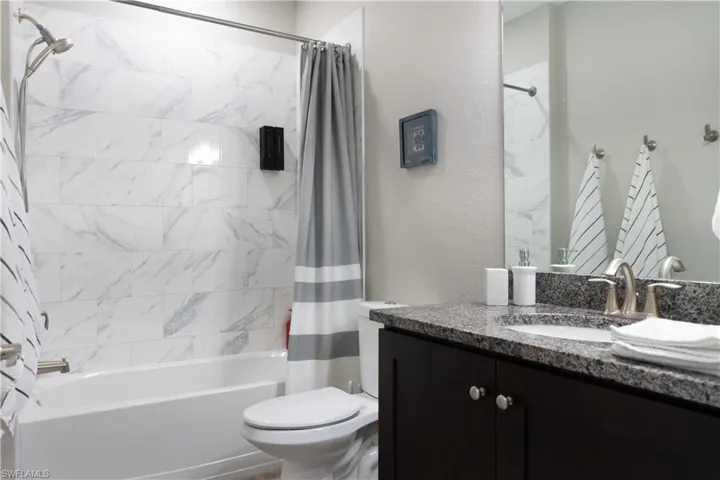 1808  William Reggie  RD, Cape Coral, FL 33914