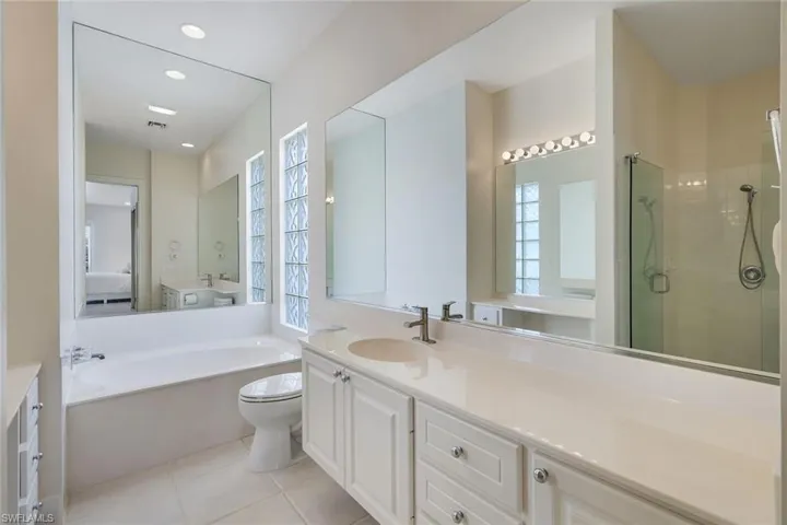 4024  Trinidad  WAY, Naples, FL 34119