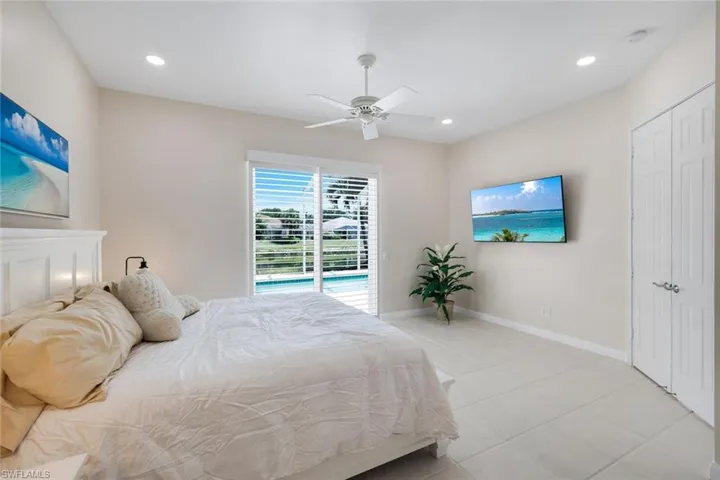 4024  Trinidad  WAY, Naples, FL 34119