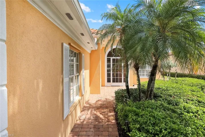 4024  Trinidad  WAY, Naples, FL 34119