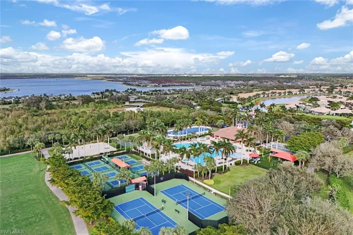 Amenities galore! Pickleball, tennis, bocce, & basketball courts!