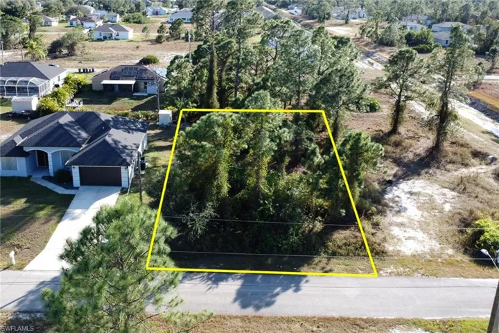 Birds eye view of property