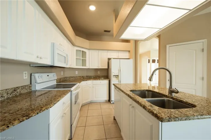 1721 SW 10th AVE, CAPE CORAL FL 33991