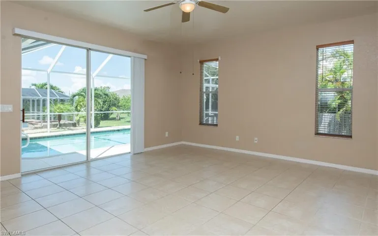 1721 SW 10th AVE, CAPE CORAL FL 33991
