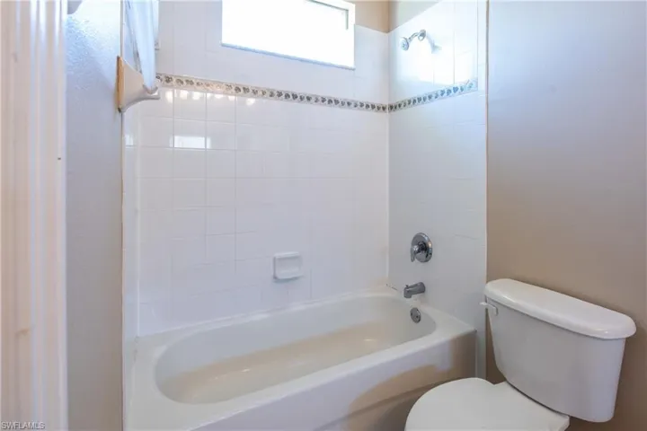 1721 SW 10th AVE, CAPE CORAL FL 33991