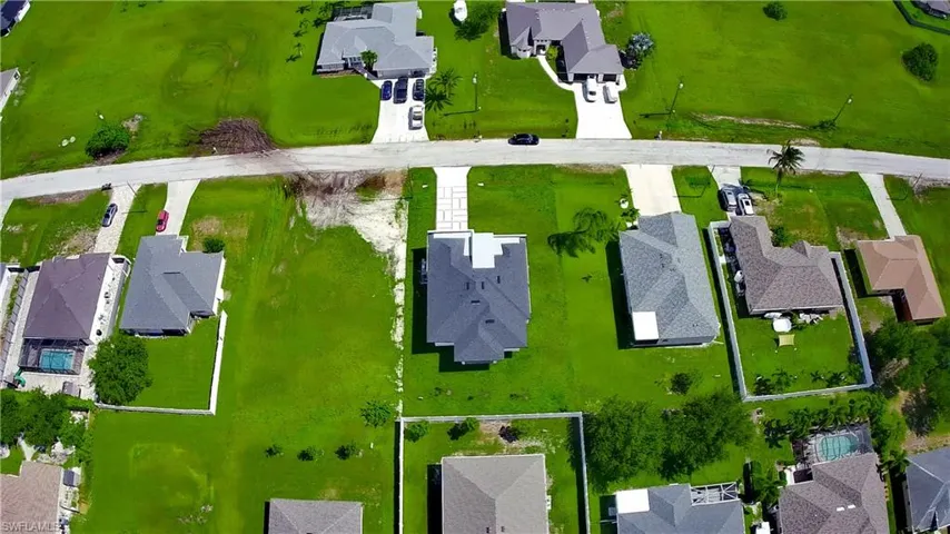 2441 Nw 8th Ter, Cape Coral, Florida 33993