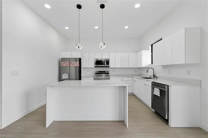 2441 Nw 8th Ter, Cape Coral, Florida 33993
