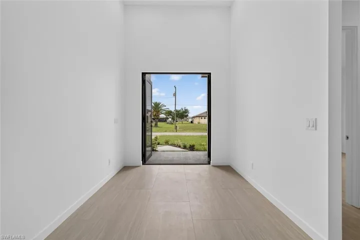 2441 Nw 8th Ter, Cape Coral, Florida 33993