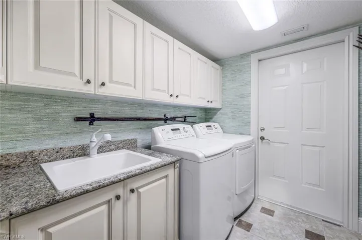 9225  Museo  CIR, Naples, FL 34114