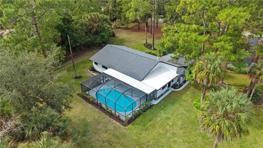 Aerial view of property and surrounding area