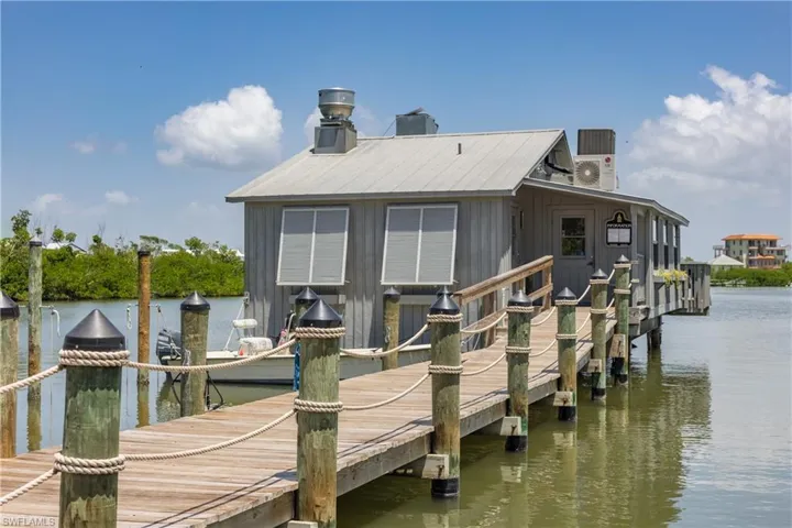 210 Mourning Dove DR, Upper Captiva FL 33924